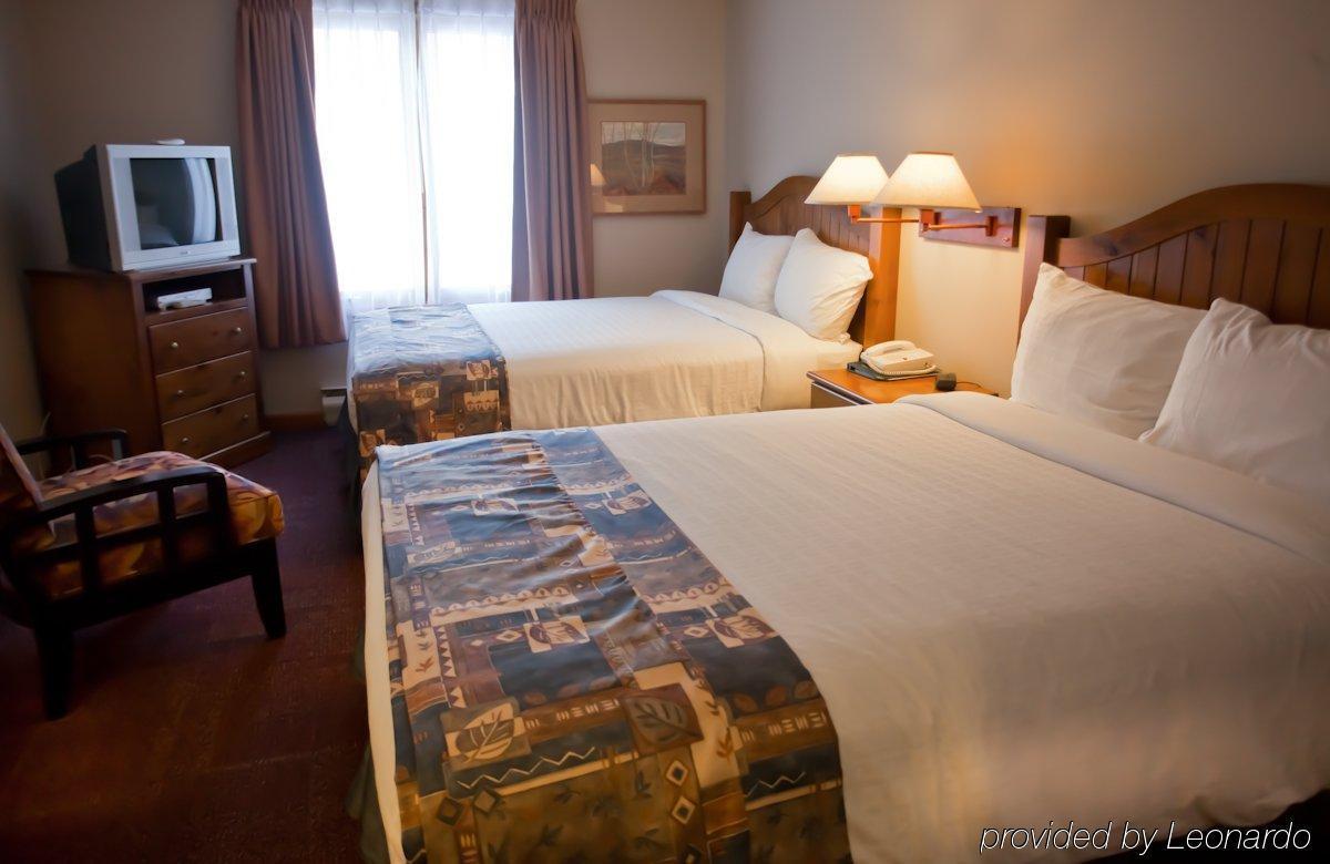 Cahilty Hotel & Suites Sun Peaks Zimmer foto