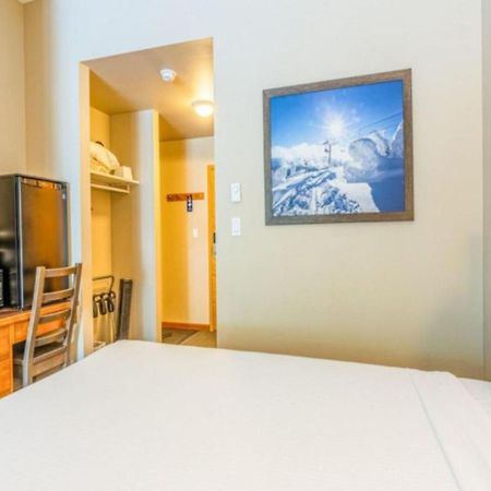 Cahilty Lodge Sun Peaks Exterior foto