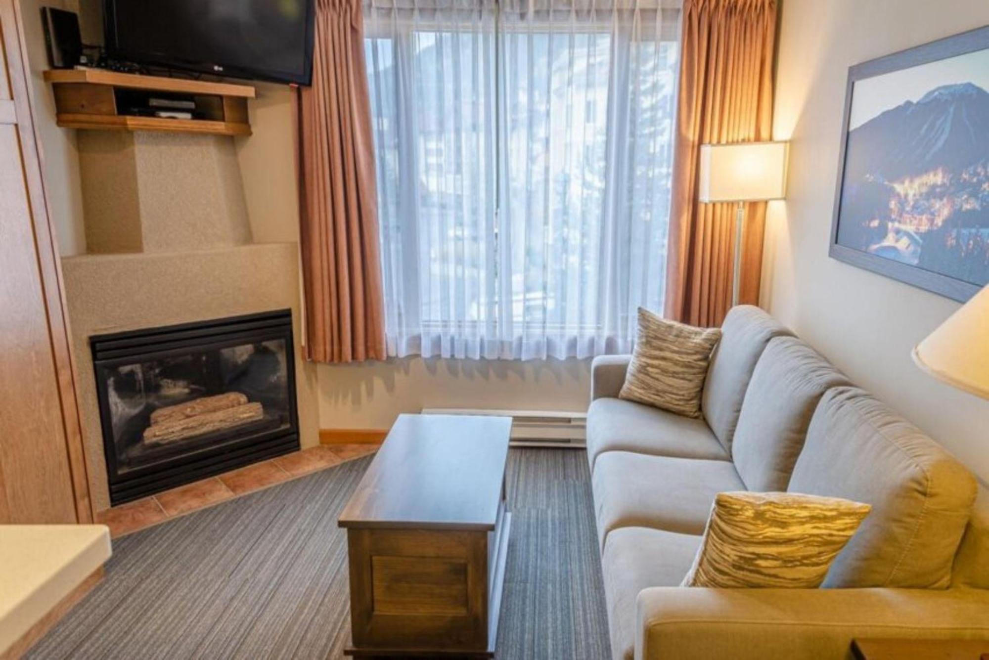 Cahilty Lodge Sun Peaks Exterior foto