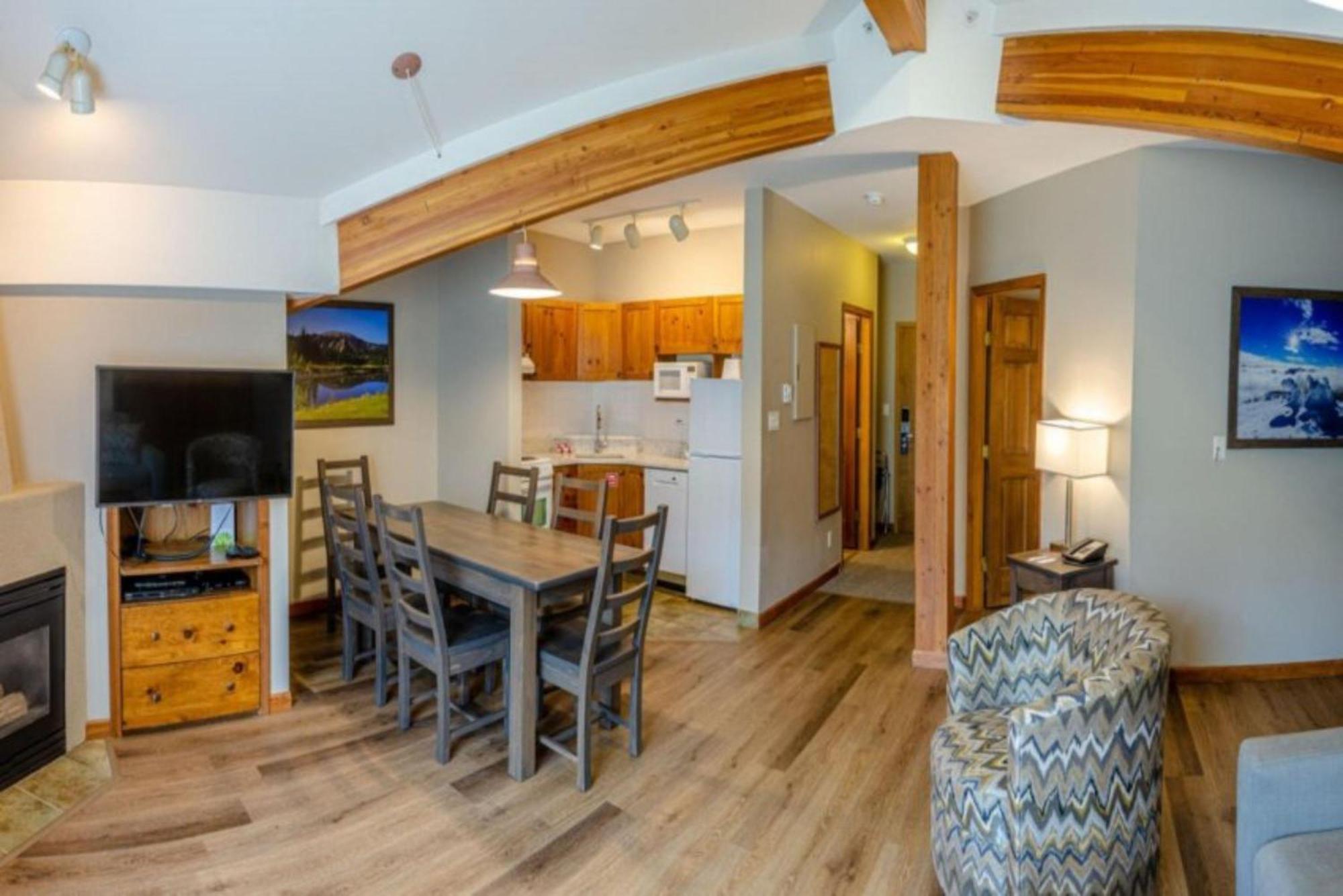 Cahilty Lodge Sun Peaks Exterior foto