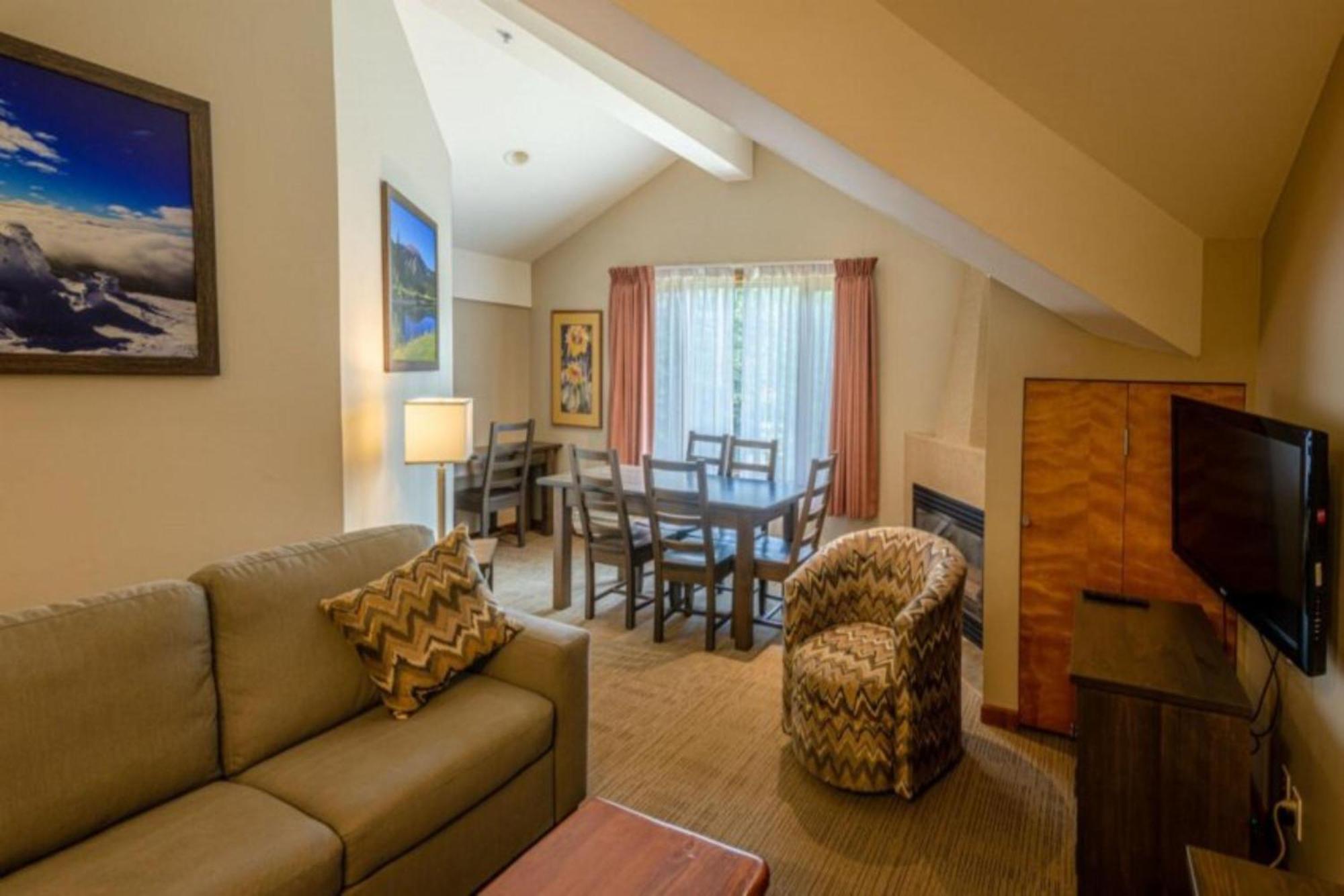 Cahilty Lodge Sun Peaks Exterior foto