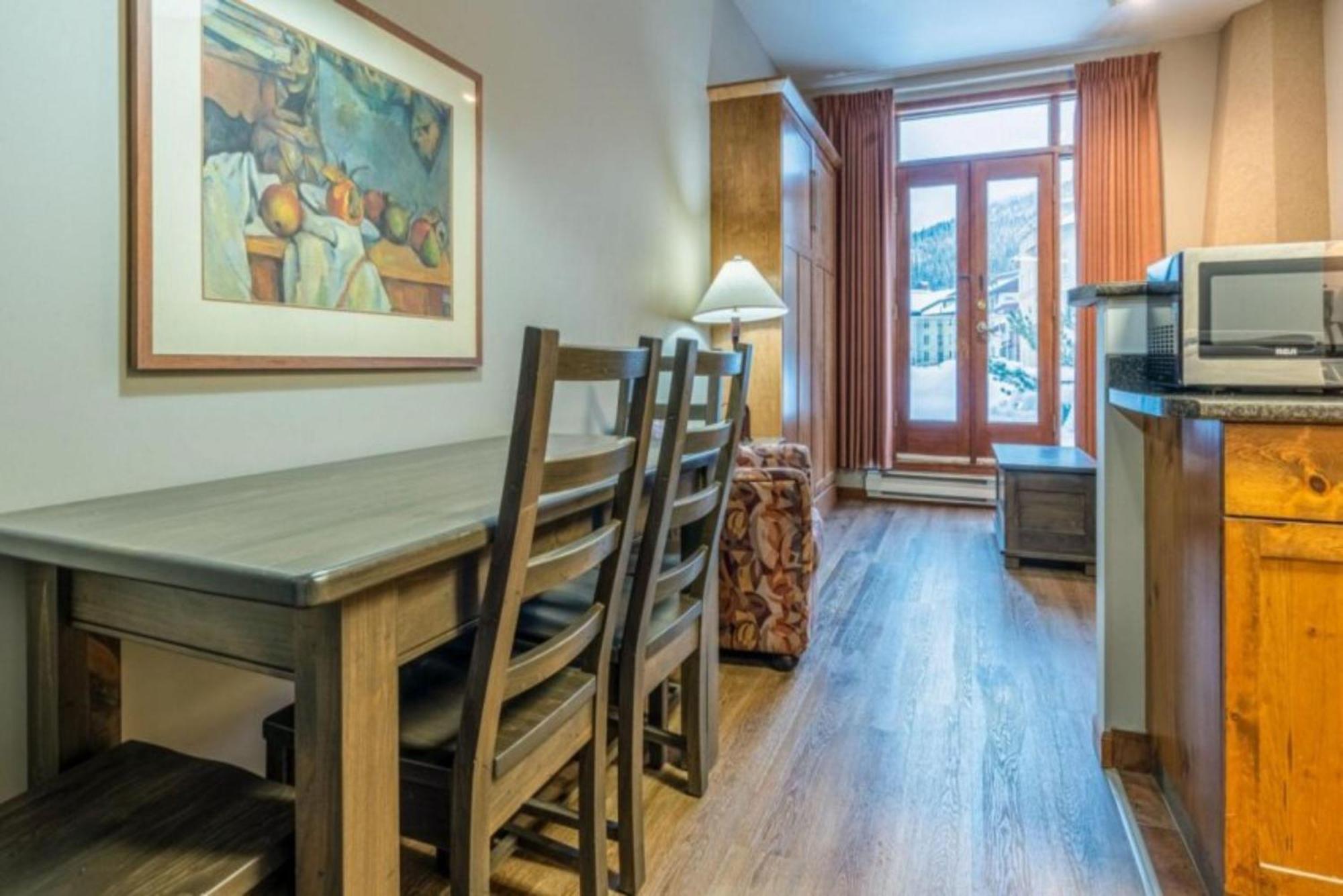 Cahilty Lodge Sun Peaks Exterior foto